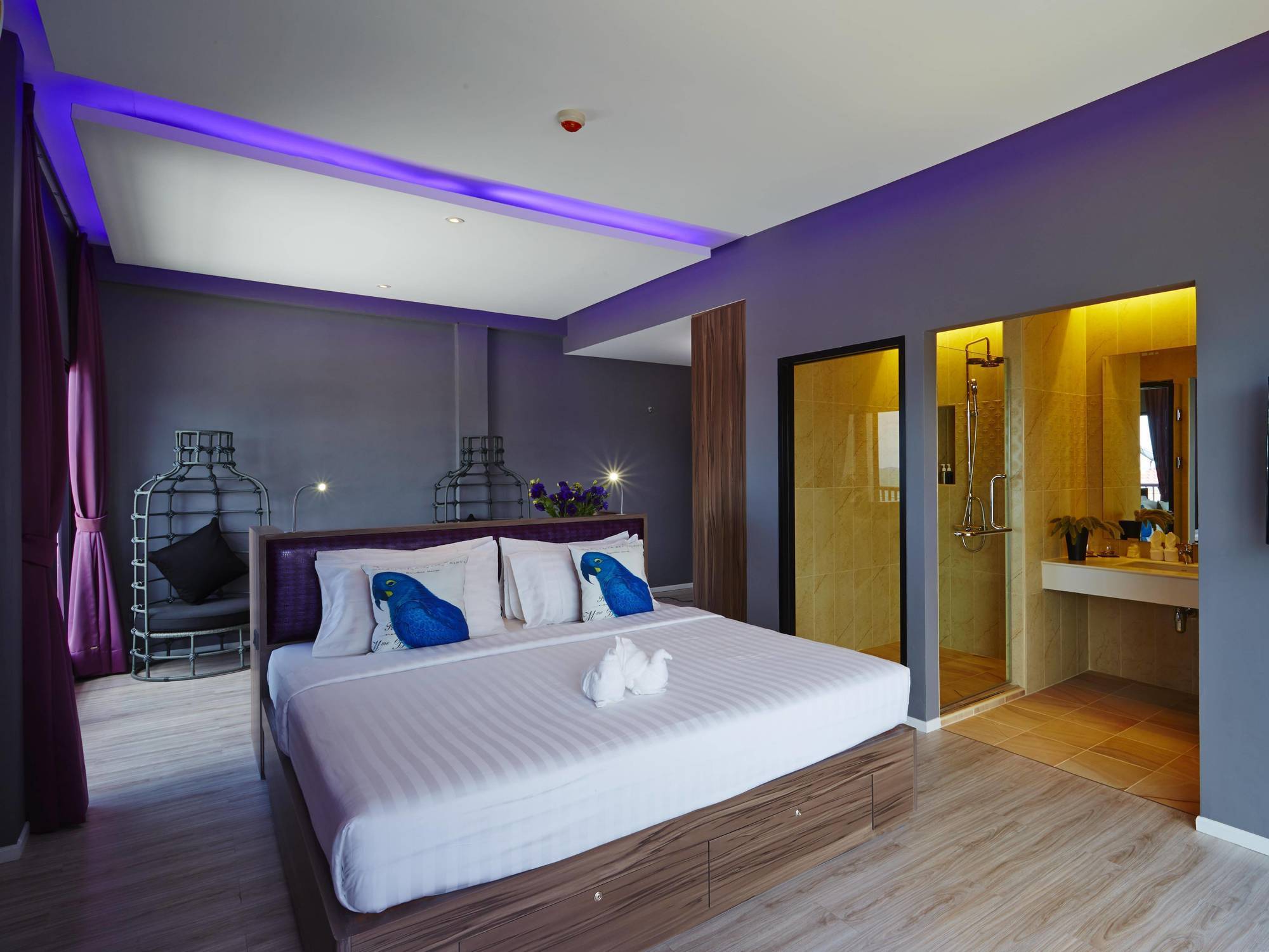 Hotel The Weekend Pattaya Extérieur photo
